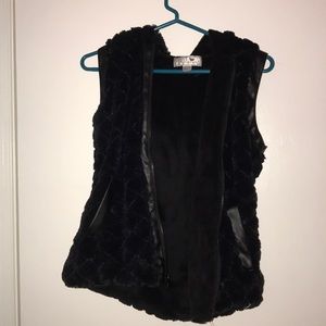 Black furry hoodie vest